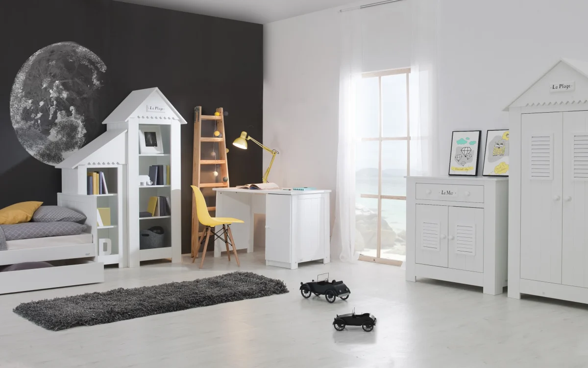 Aranżacja lifestyle pokoju dziecięcego z meblami z kolekcji Marsylia MDF firmy Pinio