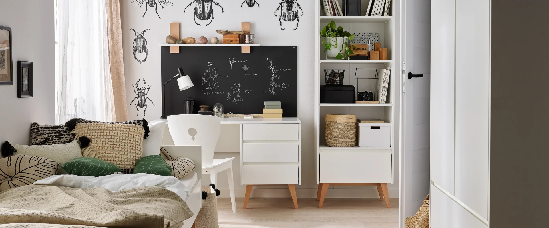 Zdjęcie lifestyle kolekcji Swing Junior w kolorze białym